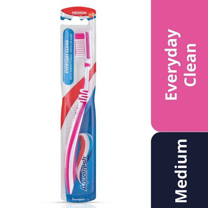 Aqua Fresh Toothbrush Everyday Clean Medium 1's