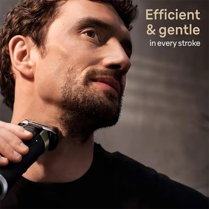 Braun Series 9 Pro+ 9569cc Electric Shaver, Wet & Dry With 6 in 1 SmartCare Center and Travel Case, Gold
