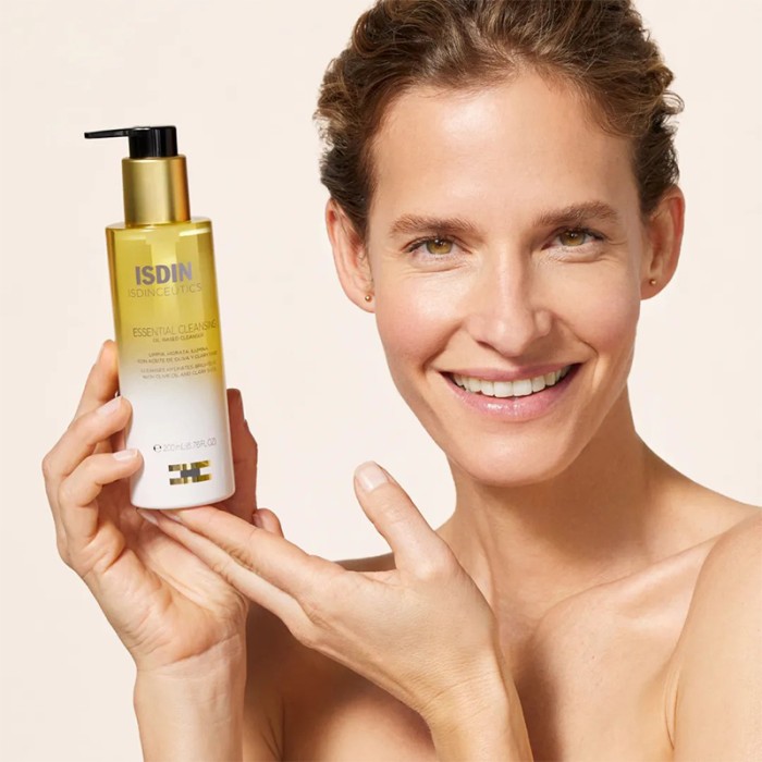 Isdinceutics Essential Cleansing 200ml