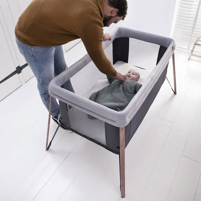 Maxi-Cosi Iris Travel Cot Essential Graphite