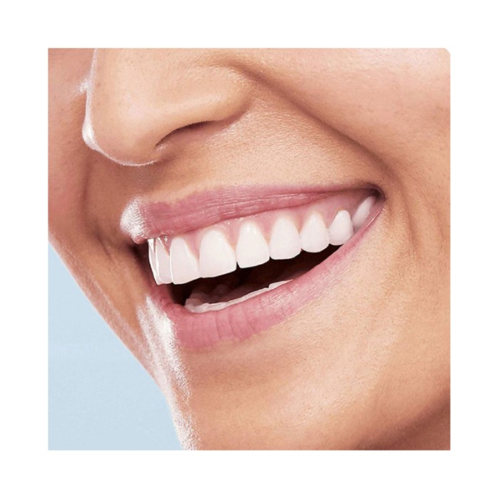 Oral-B D100.413.1 Clamshell Rechargeable Toothbrush