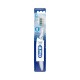 Oral-B Pulsar 3D White Battery Powered Toothbrush 35 Soft 1pc - Assorted