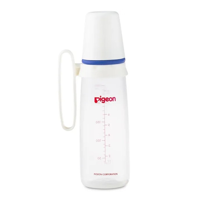 Pigeon Plastic Feeding Blue Bottle With Handle 240ml