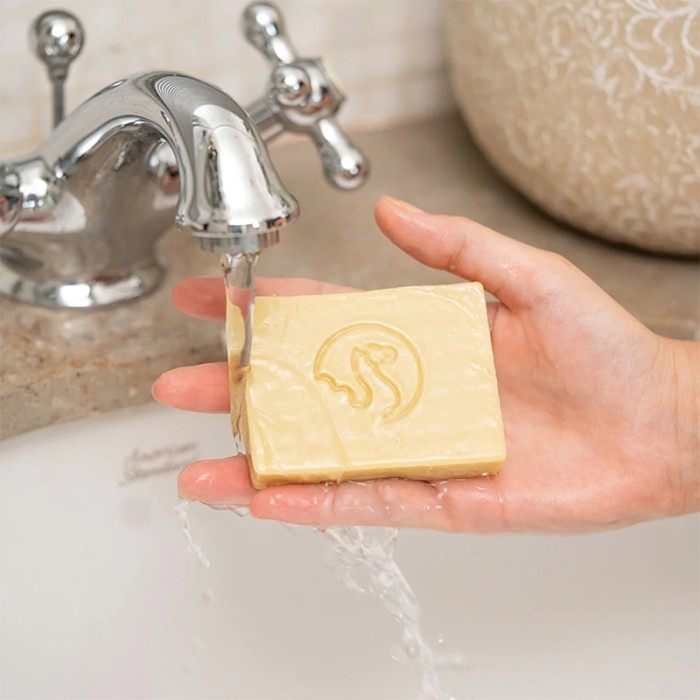The Camel Soap Factory Rosemary & Peppermint Castile Soap Bar 95g